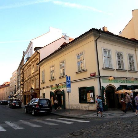 Apartment Masna 21 Praag Buitenkant foto
