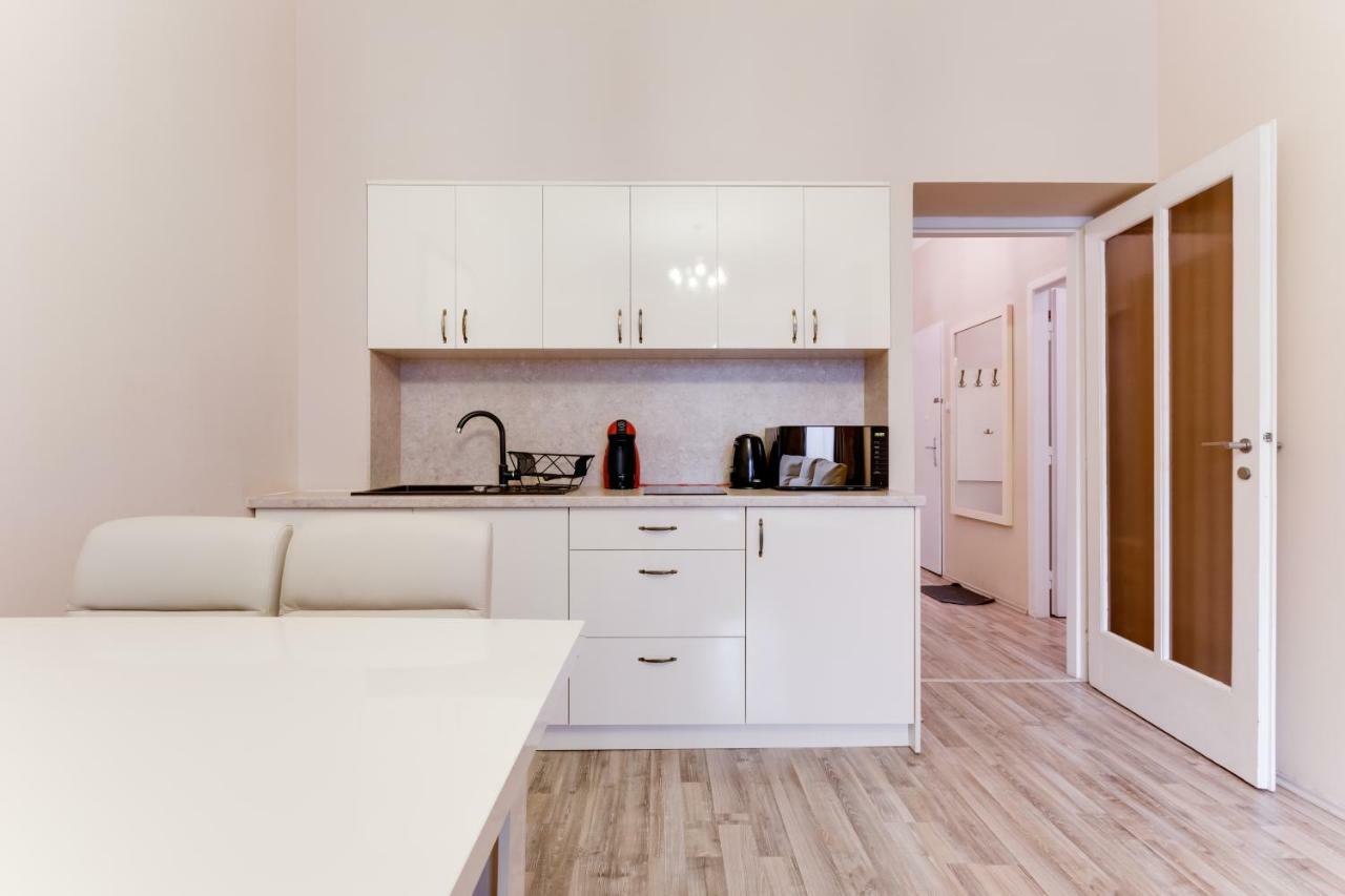 Apartment Masna 21 Praag Buitenkant foto